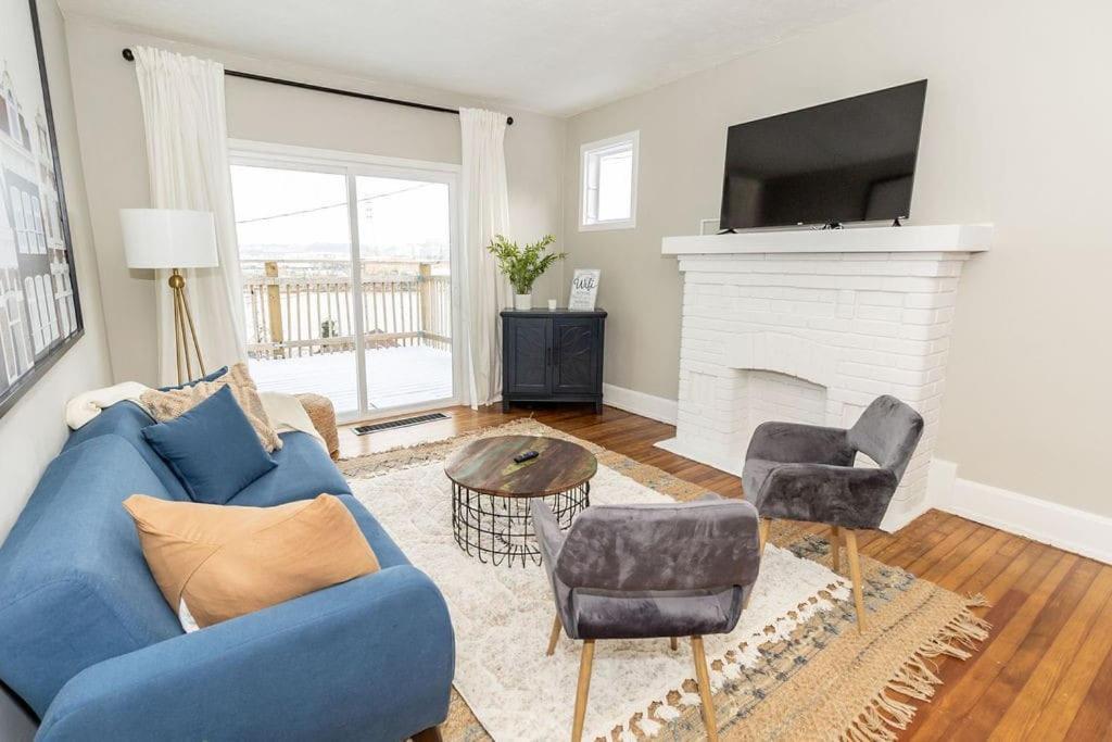 Cozy Riverfront With Stunning Views * Covington