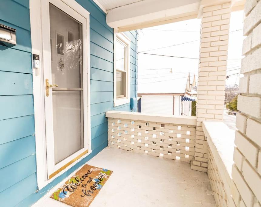 Cozy Riverfront With Stunning Views Hébergement de vacances Covington