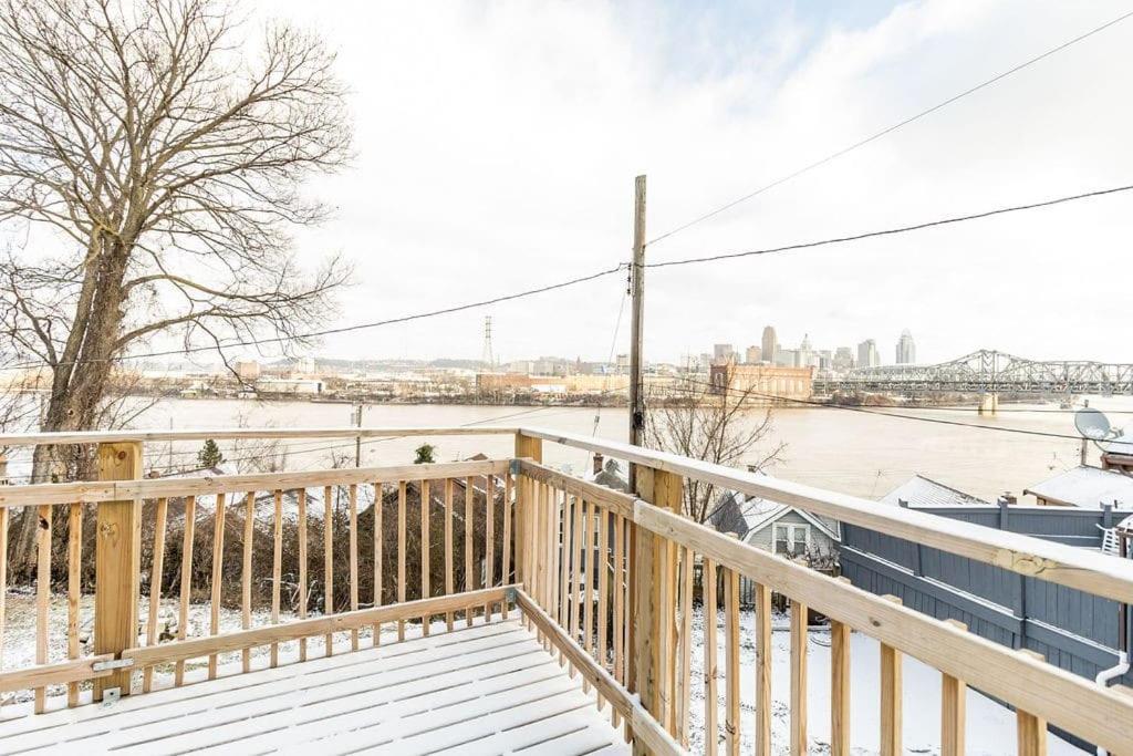 Cozy Riverfront With Stunning Views *